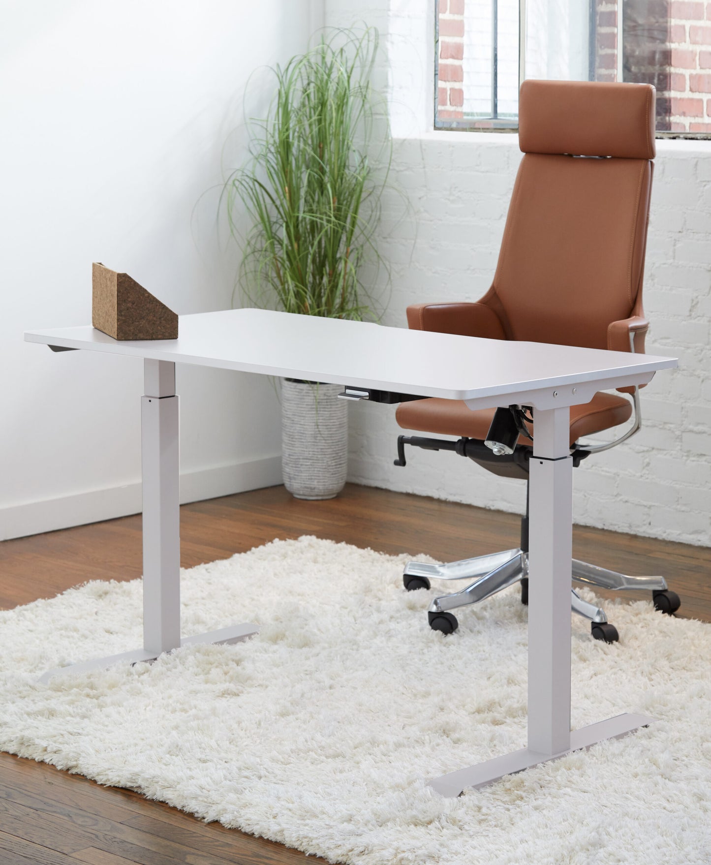 Swift Standing Electric Desk Adjust up to 47"